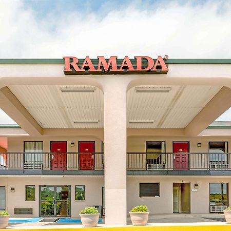 Hotel Ramada By Wyndham Pelham Exterior foto